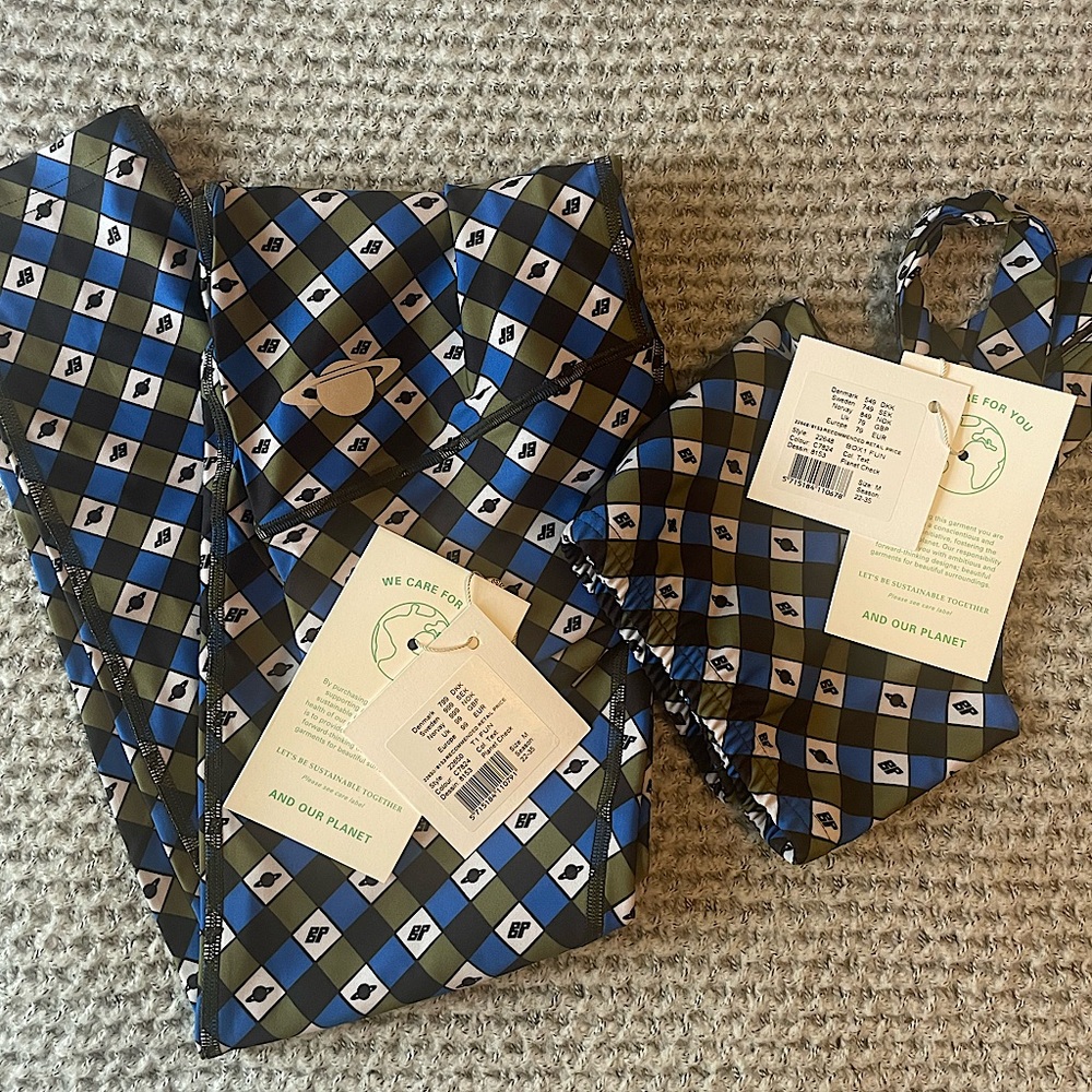 BAUM UND PFERDGARTEN leggings + sports bra set. NWT!